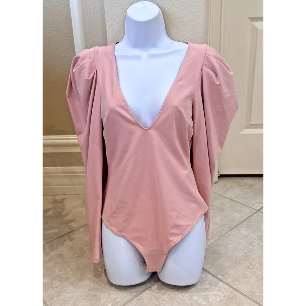 New Free People Intimately Pale Pink Bodysuit Puff Long Sleeve Deep V Size S NWT